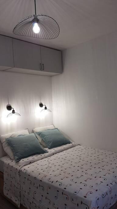 Studio Cosy, Quartier Canal Saint-Martin باريس المظهر الخارجي الصورة