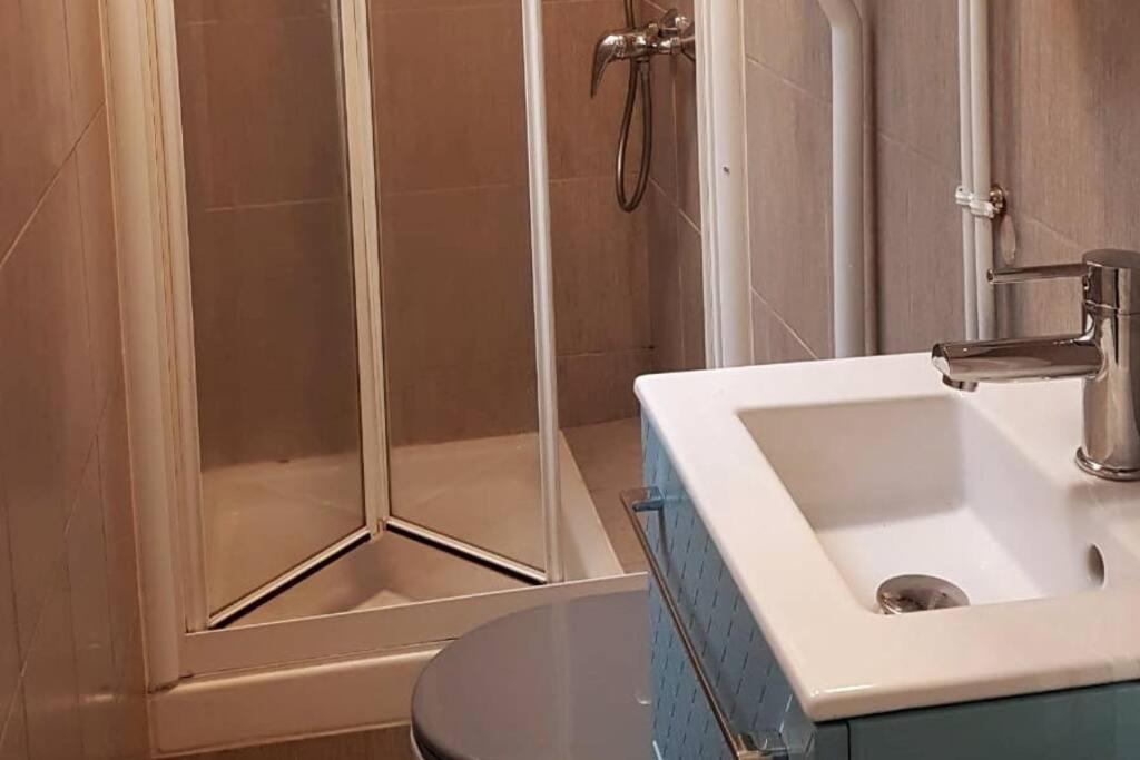 Studio Cosy, Quartier Canal Saint-Martin باريس المظهر الخارجي الصورة